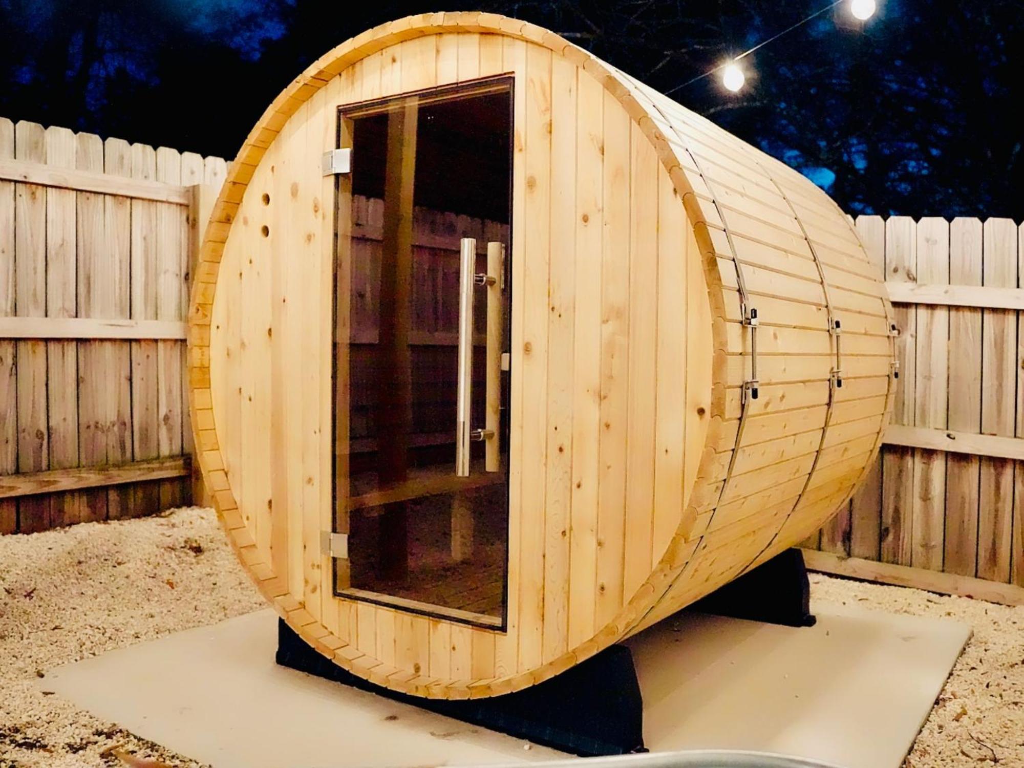 Venetian Beds, Outdoor Barrel Sauna, Hot Tub, Cold Plunge Appartement Charlotte Buitenkant foto